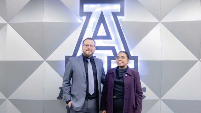 Arq. Marby Centeno y Arq. Diego Ramírez asisten a la inauguración del Edificio Liderazgo Anáhuac en Puebla