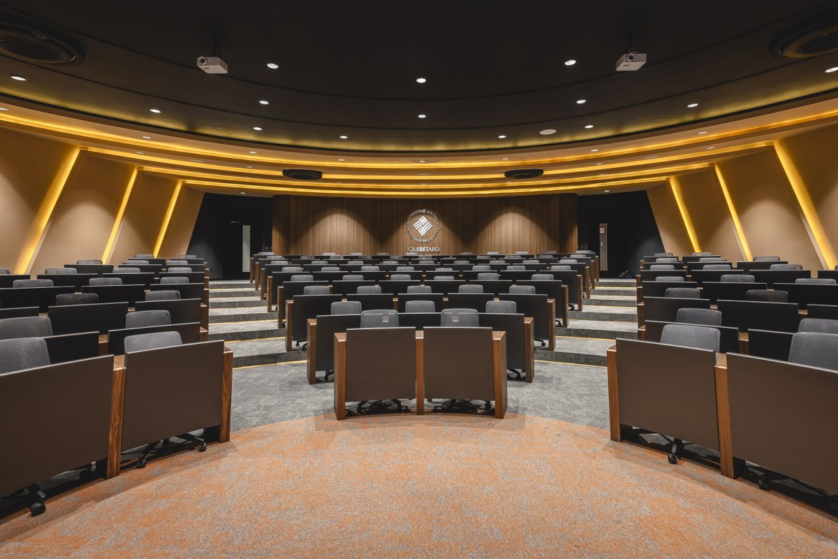 01 Caleido Estudio – Interiorismo – Anahuac Queretaro – Aula Lecture 1