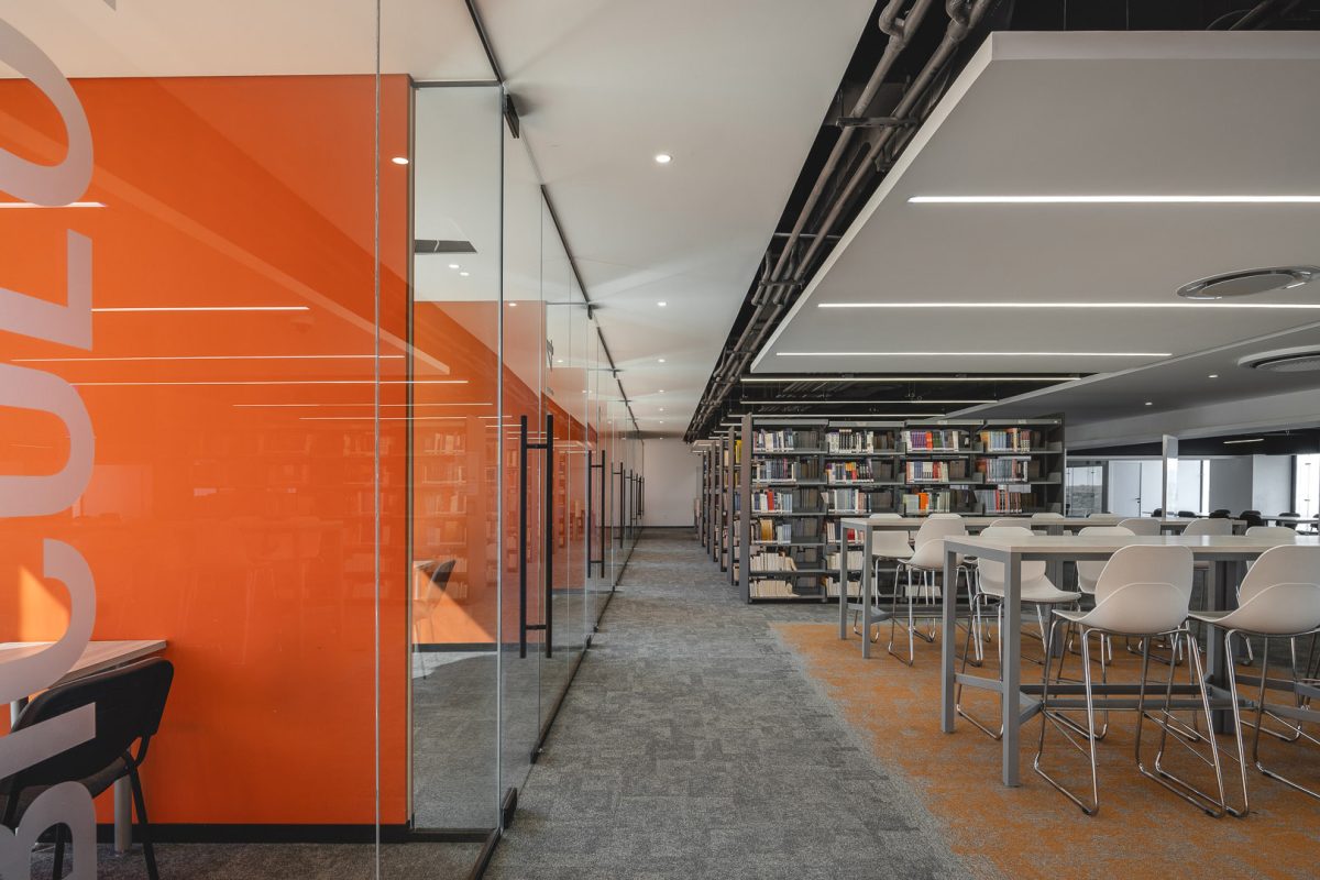 09 Caleido Estudio – Interiorismo – Anahuac Queretaro – Biblioteca